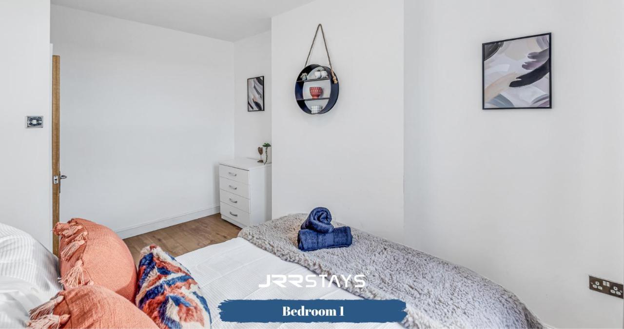 Cardiff Stylish 2 Bedroom Sleeps 6 Wi-Fi - Jrr Stays Zewnętrze zdjęcie